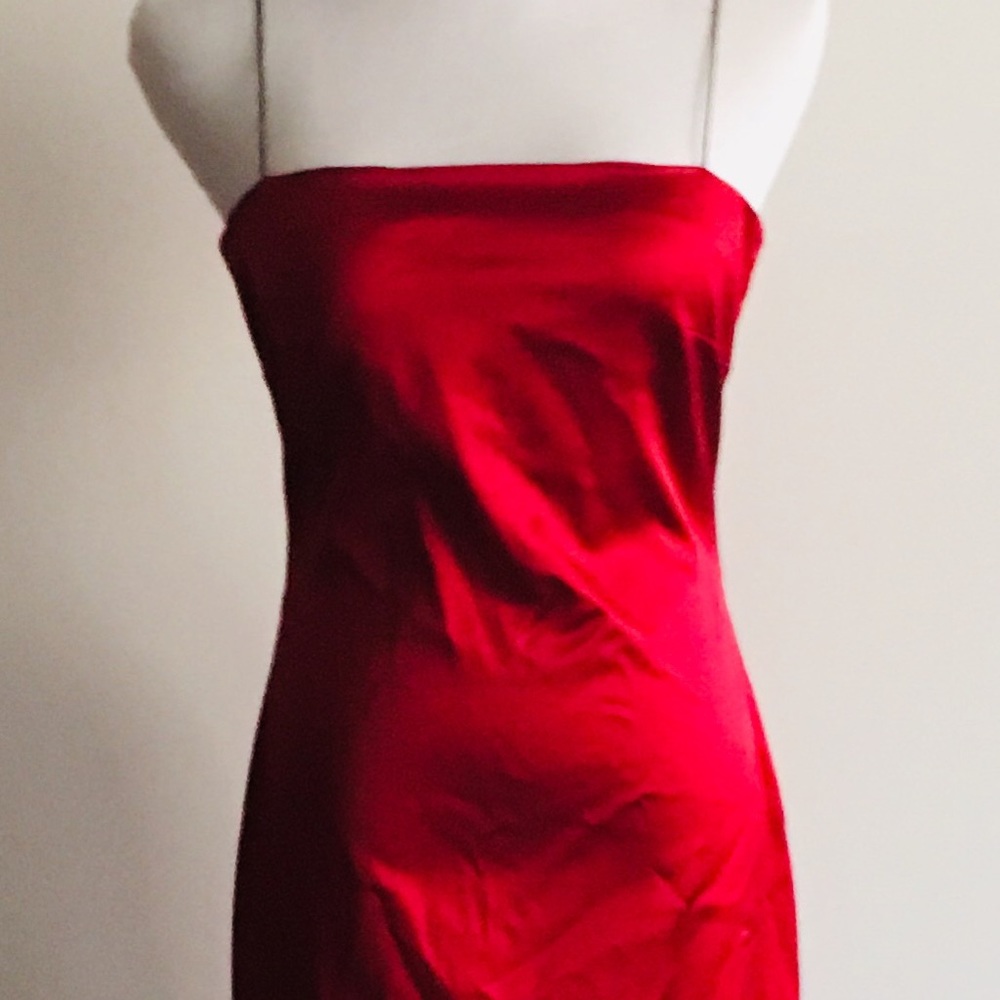 Tahari red maxi dress size US 4.
